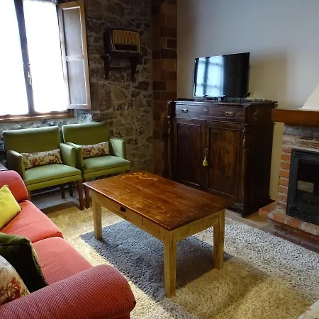 El Colladin Landhaus Llerices