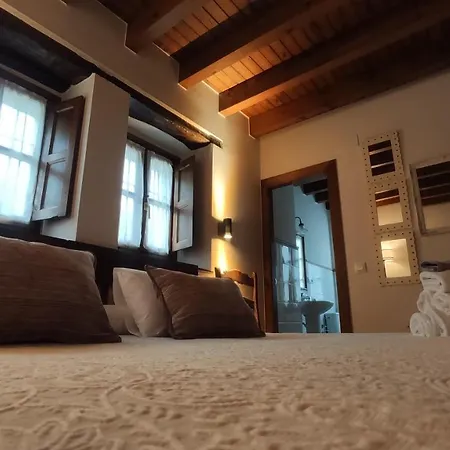 El Colladin Country house *